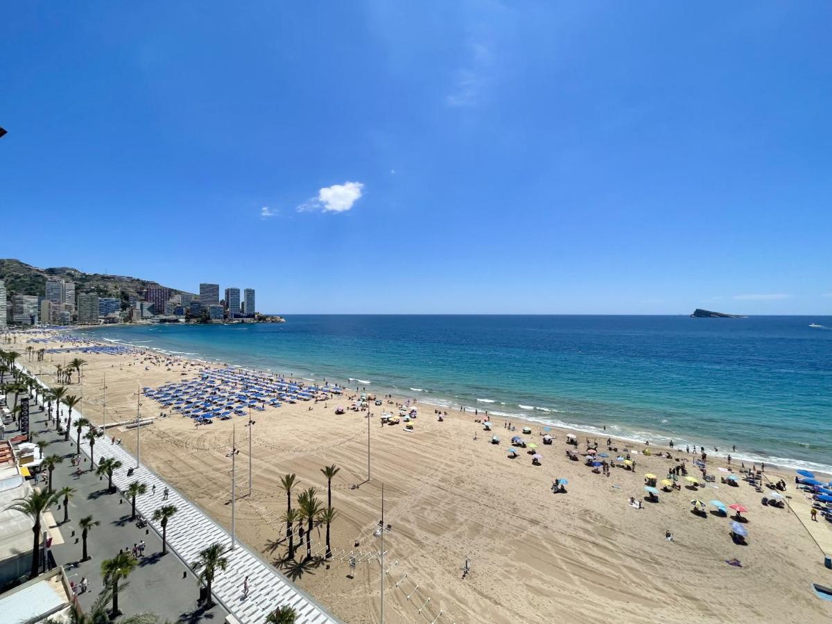 Tor Maraya Seafront Levante Beach Бенидорм Екстериор снимка